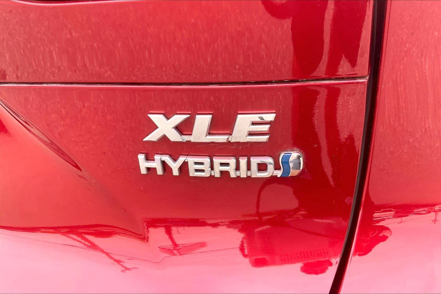 Used 2021 Toyota Venza XLE w/ Softex Package AWD/4WD image 10