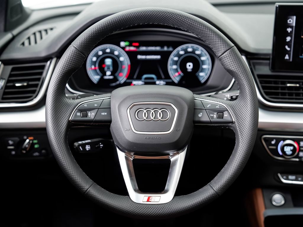 Certified 2024 Audi Q5 2.0T Premium Plus w/ Premium Plus Package AWD/4WD image 19