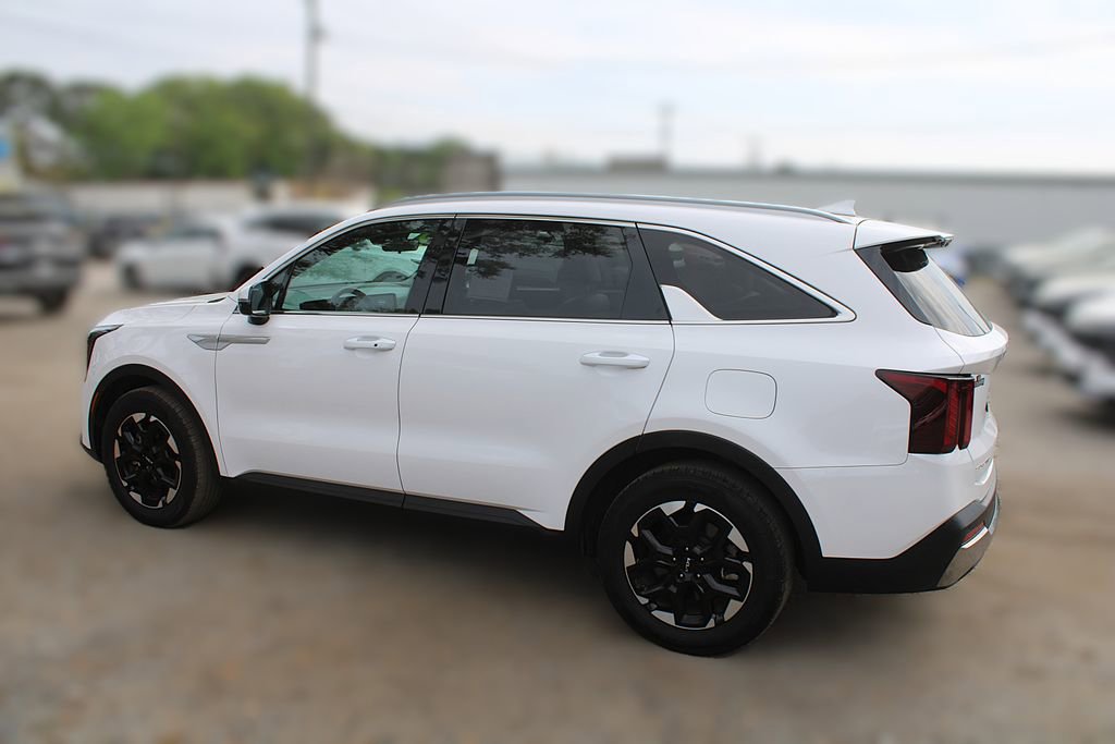 Certified 2025 Kia Sorento S w/ Panoramic Sunroof Package FWD image 13