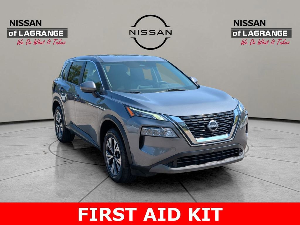 Certified 2022 Nissan Rogue SV image 3