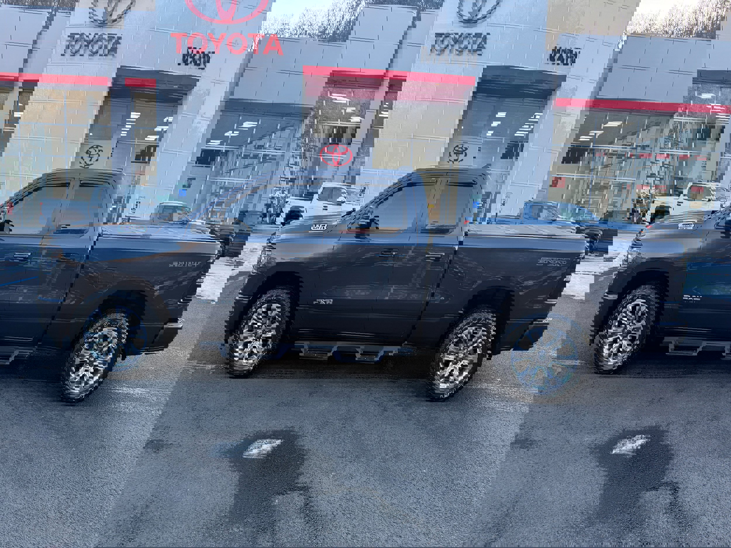 Used 2021 RAM 1500 Big Horn image 2