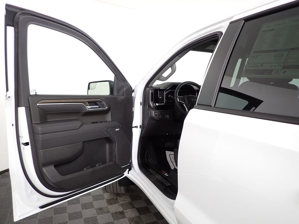 New 2026 Chevrolet Silverado 1500 LT Trail Boss w/ Convenience Package II image 16