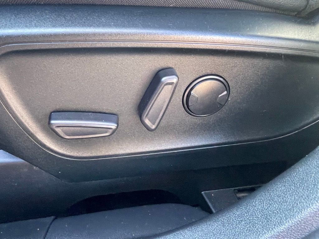 Used 2022 Ford Escape SEL w/ Technology Package AWD/4WD image 29
