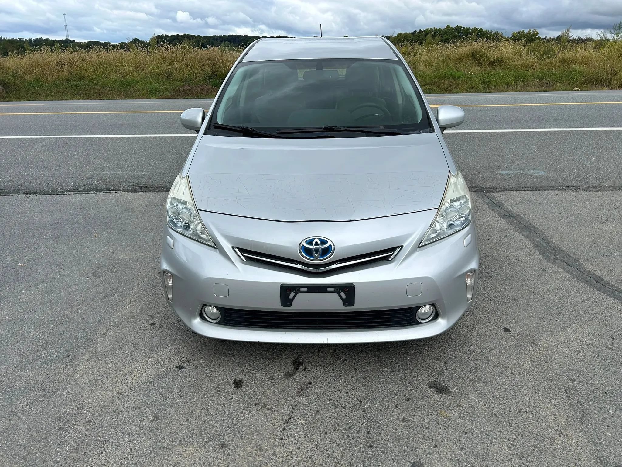 Used 2012 Toyota Prius V Five FWD image 4