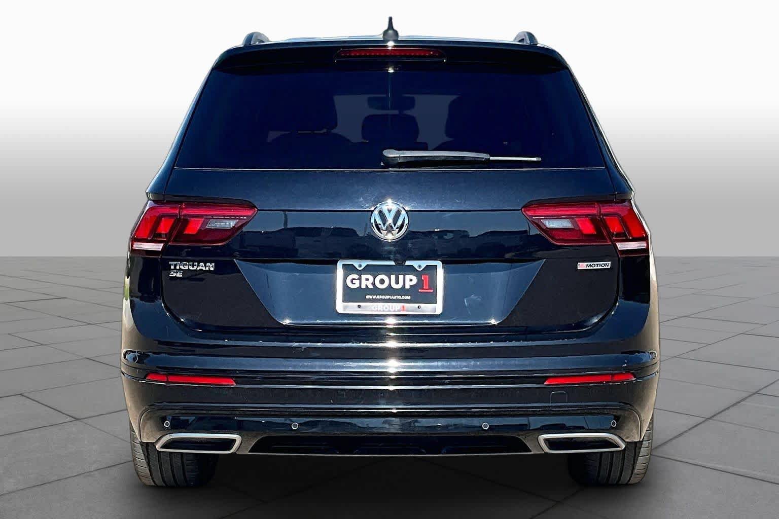 Used 2020 Volkswagen Tiguan SE R-Line AWD/4WD image 5