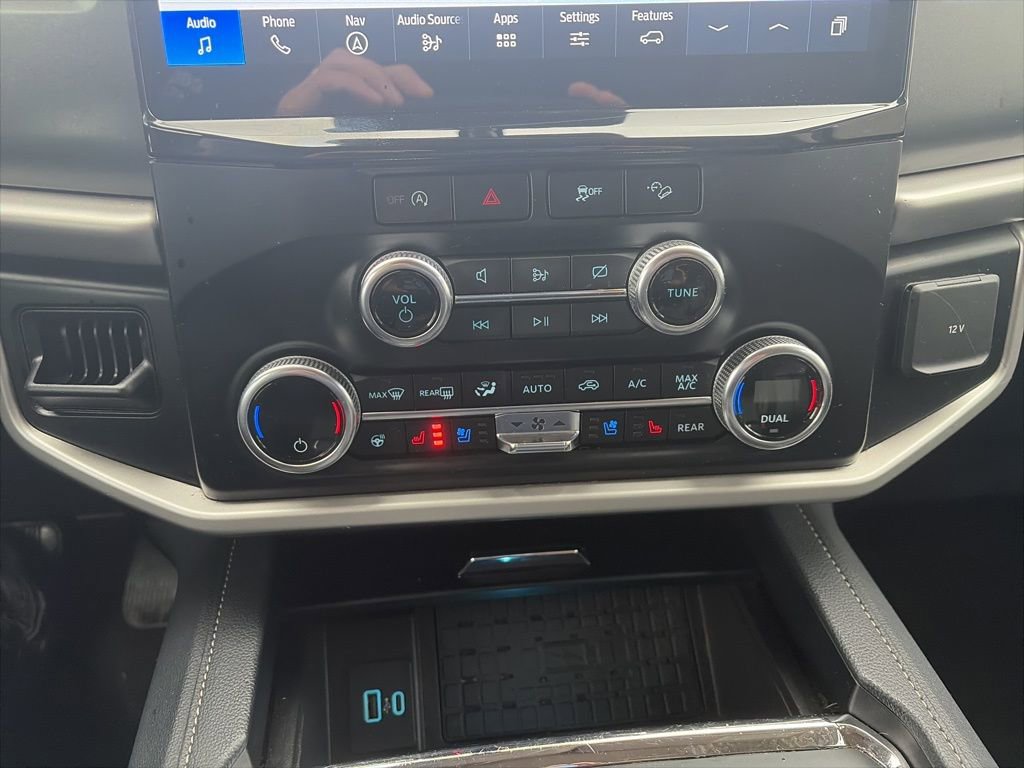 Used 2024 Ford Expedition Max XLT image 21