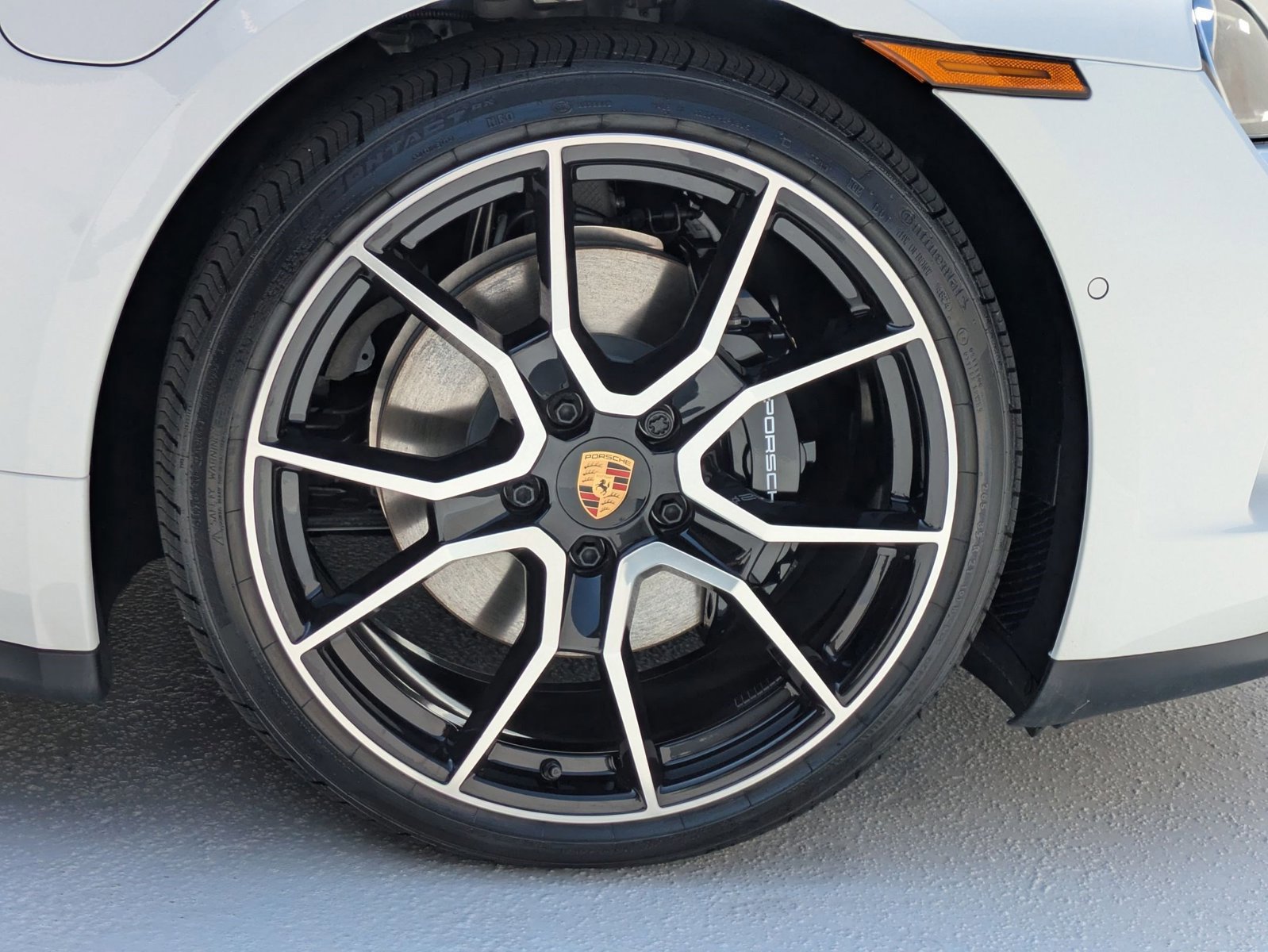 New 2025 Porsche Taycan image 26