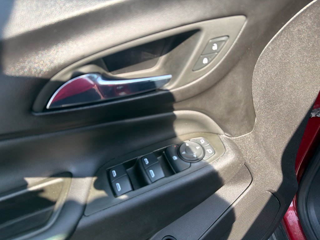 Used 2024 Chevrolet Equinox LT w/ LPO, Floor Liner Package FWD image 20