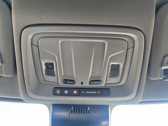 Used 2024 Chevrolet Silverado 2500 Custom w/ Custom Value Package image 19