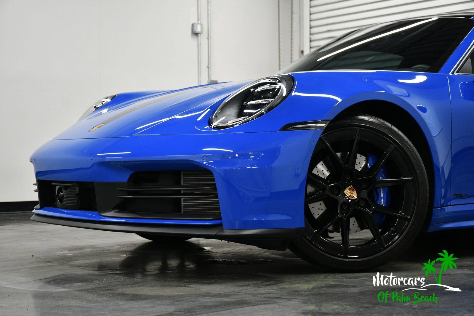 Used 2025 Porsche 911 Carrera RWD image 5