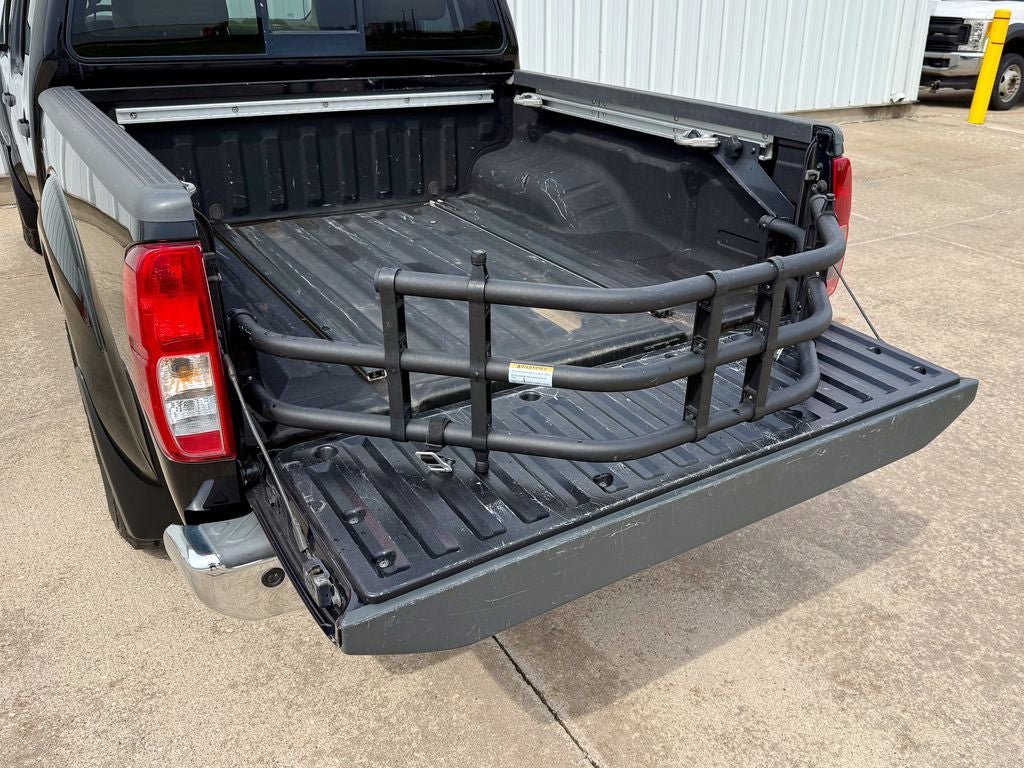 Used 2018 Nissan Frontier SV w/ Value Truck Package AWD/4WD image 17