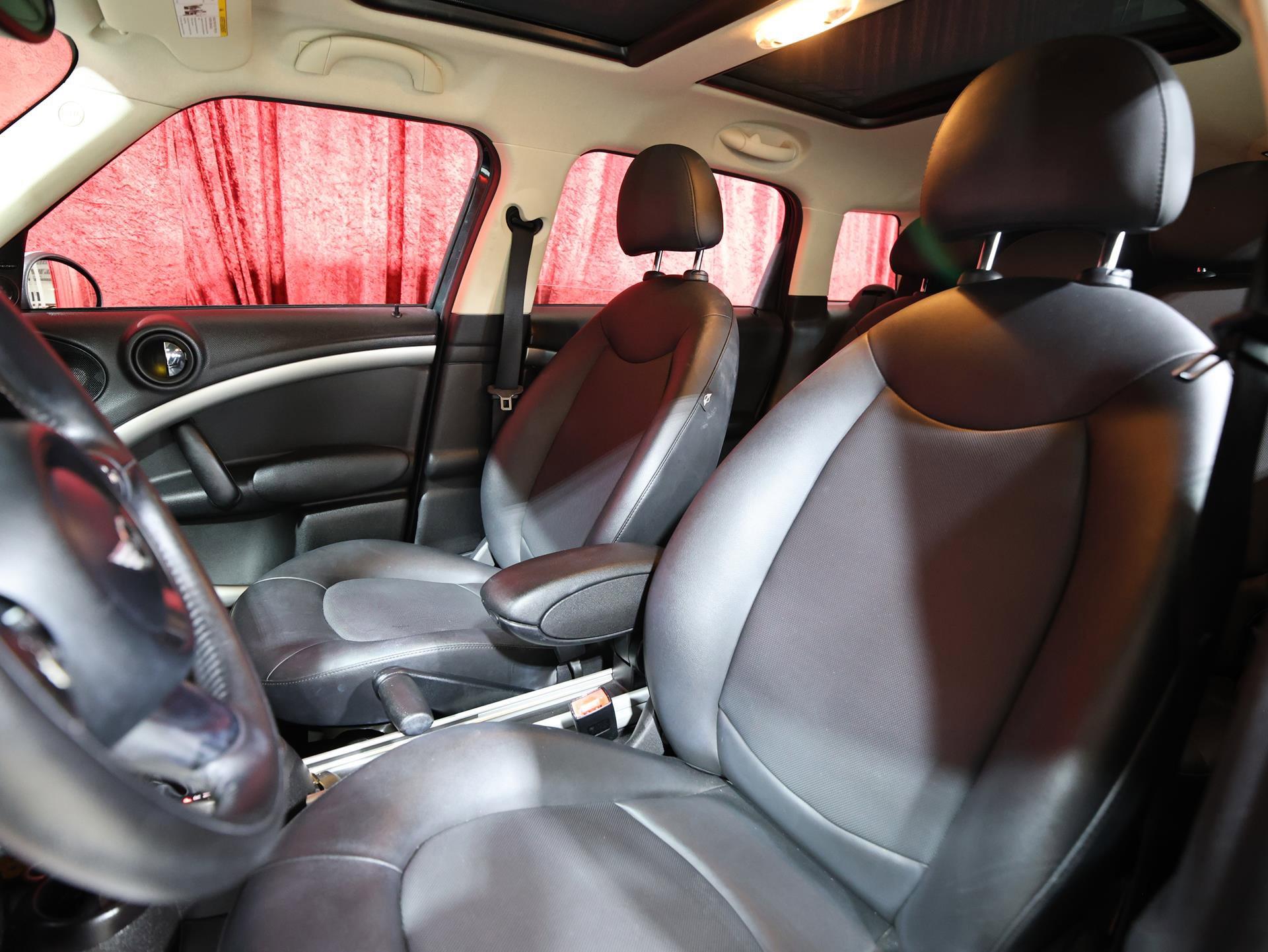 Used 2012 MINI Cooper Countryman FWD image 14