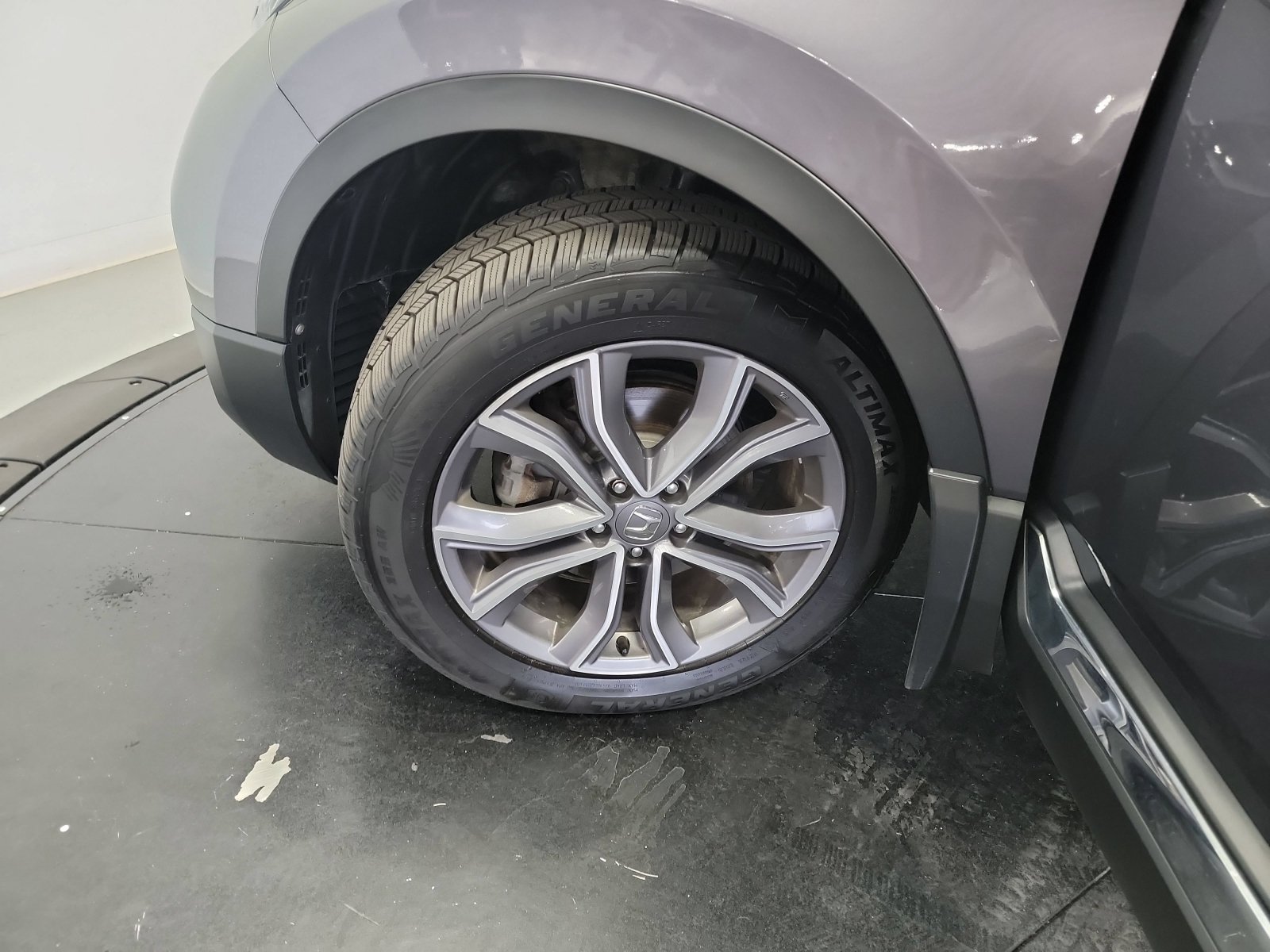 Used 2020 Honda CR-V Touring image 30
