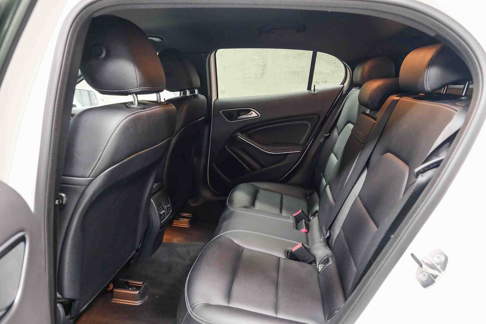 Used 2020 Mercedes-Benz GLA 250 image 24