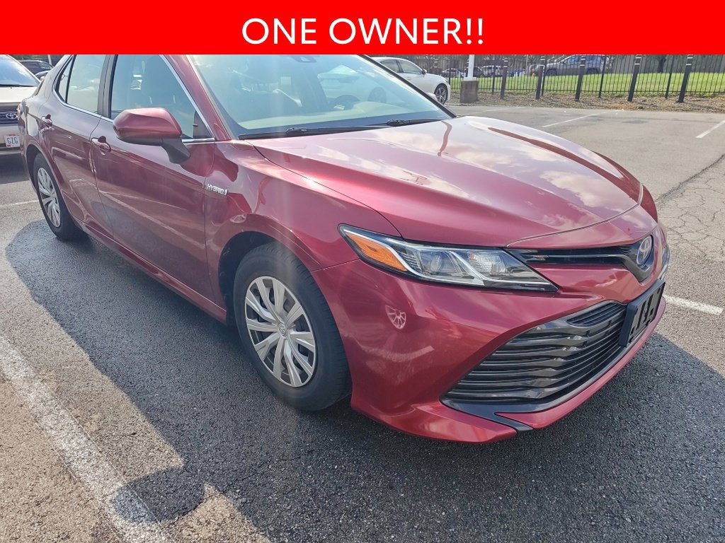 Used 2018 Toyota Camry LE FWD image 3