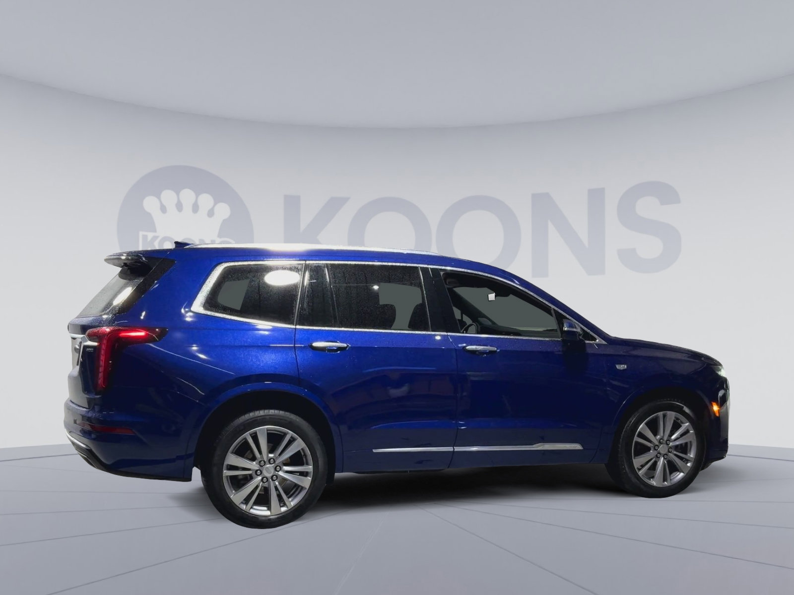 Used 2023 Cadillac XT6 Premium Luxury image 12