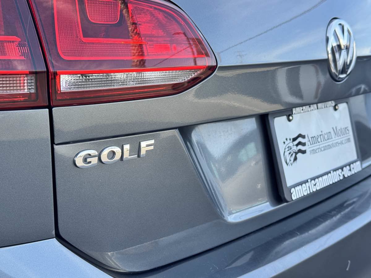 Used 2016 Volkswagen Golf S FWD image 15