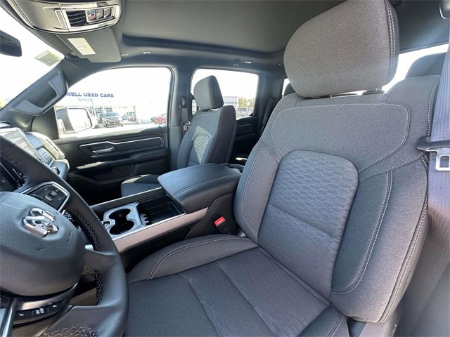 New 2026 RAM 1500 4x4 Crew Cab image 5