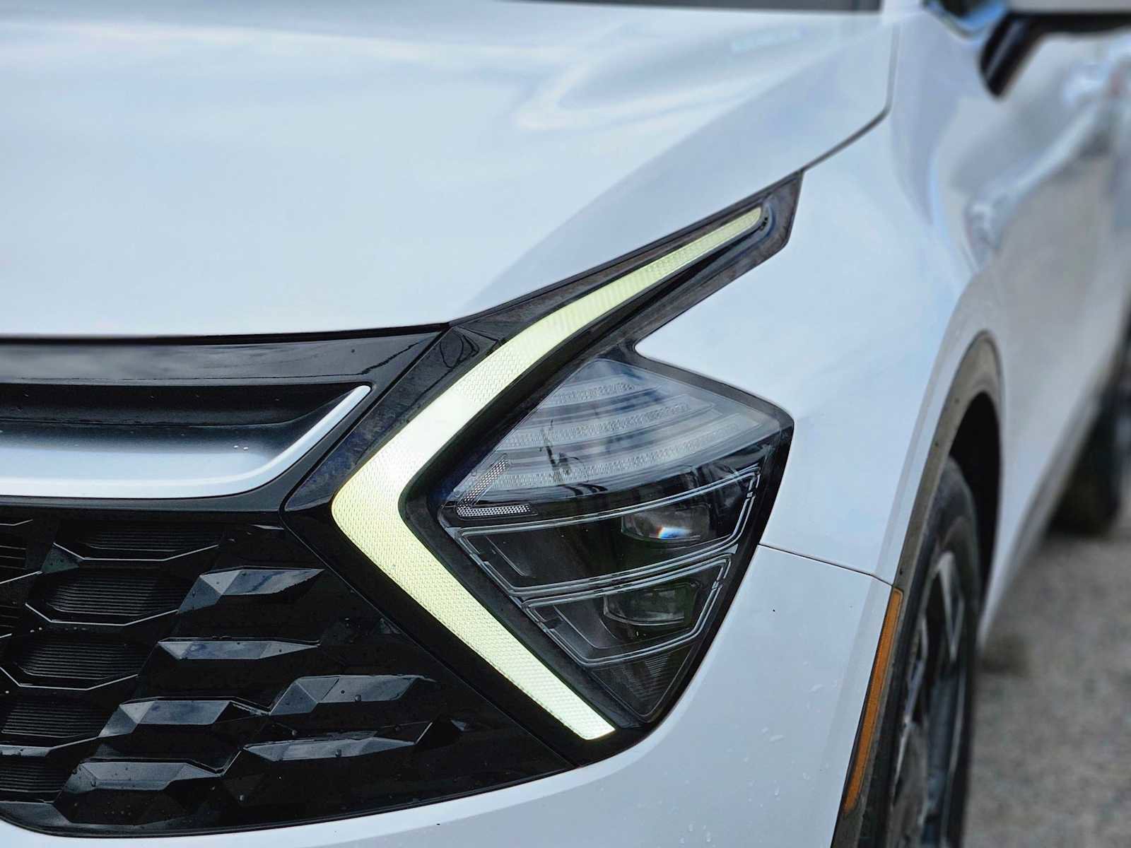 Certified 2024 Kia Sportage SX image 11