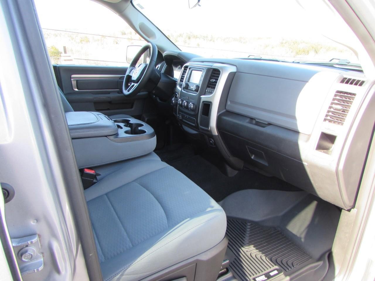 Used 2019 RAM 1500 Classic SLT image 19