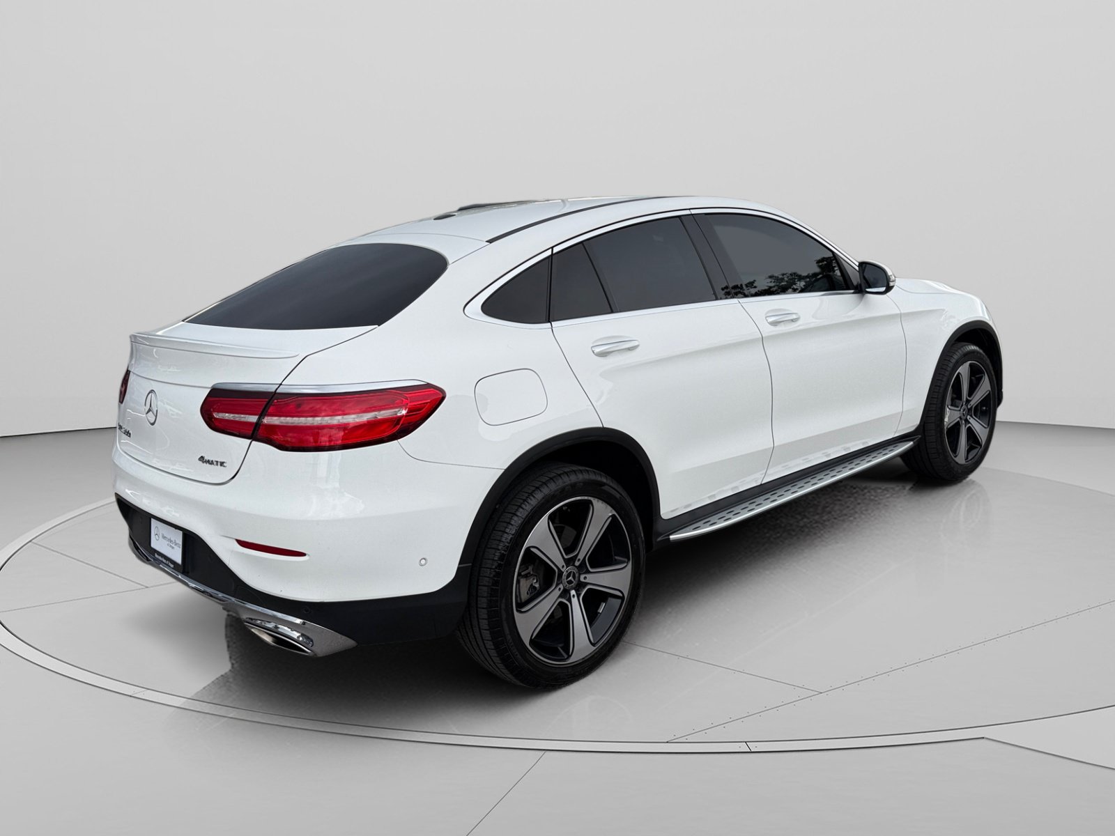 Used 2018 Mercedes-Benz GLC 300 4MATIC Coupe image 5