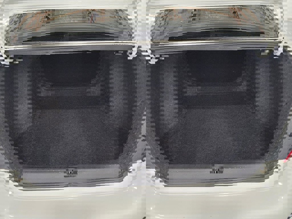 Used 2018 Honda Civic EX-L image 26