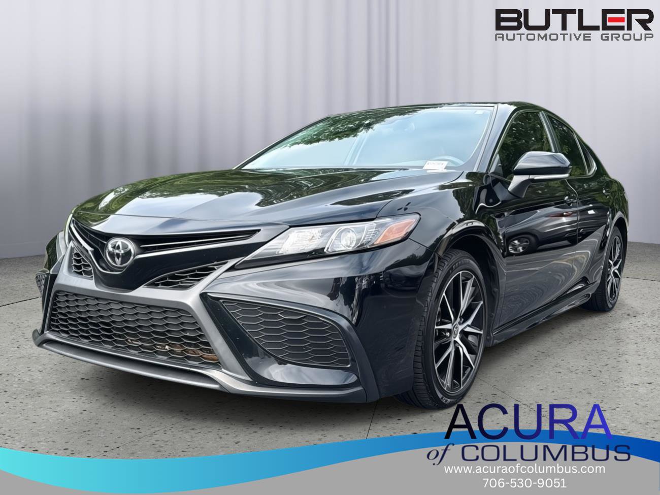 Used 2022 Toyota Camry SE w/ Convenience Package FWD image 1
