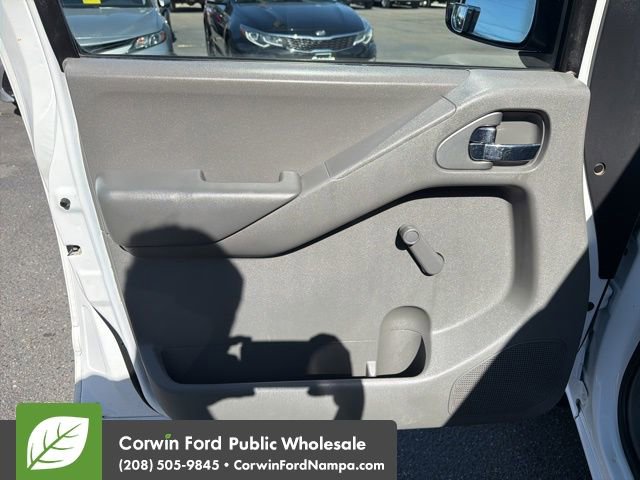 Used 2013 Nissan Frontier S w/ S Preferred Pkg RWD image 12