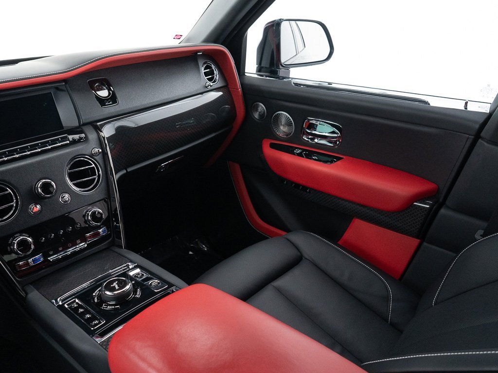 Certified 2023 Rolls-Royce Cullinan Black Badge w/ Driver's Package image 35