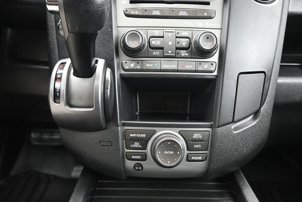Used 2015 Honda Pilot Touring image 23