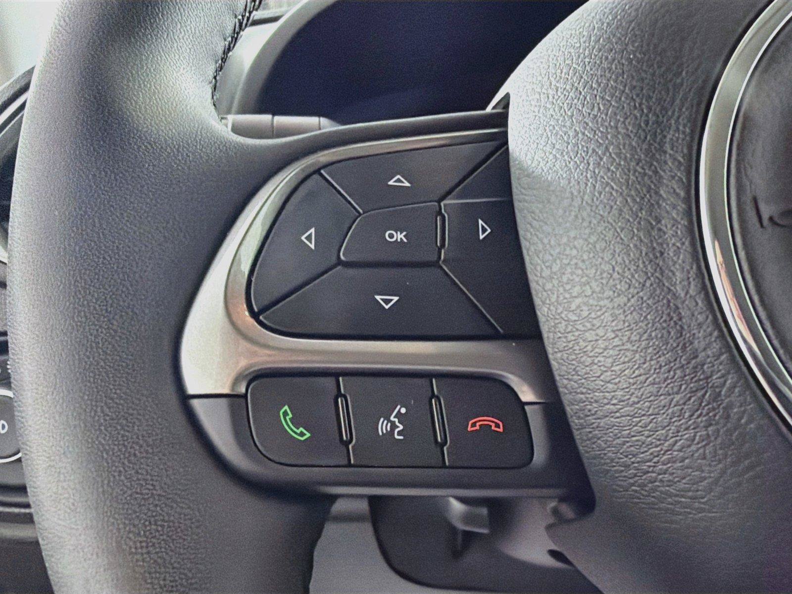 Used 2022 Jeep Renegade Latitude AWD/4WD image 39