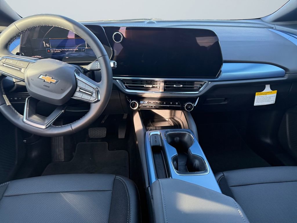 New 2026 Chevrolet Equinox EV LT image 10