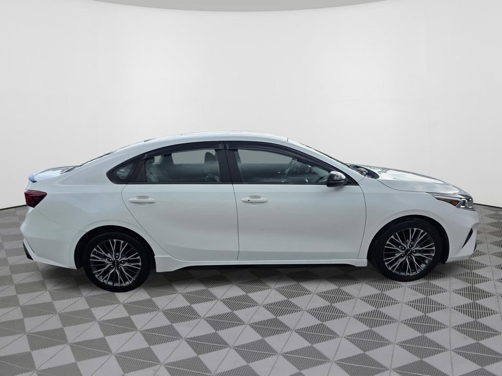 Used 2022 Kia Forte GT-Line FWD image 5