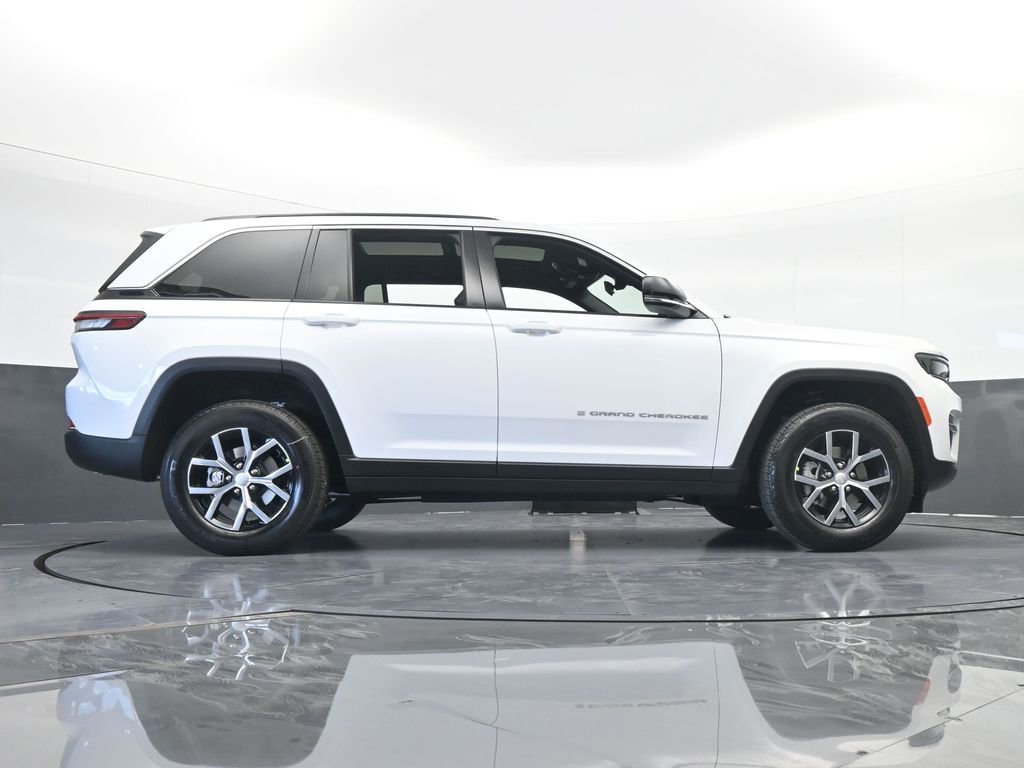 Used 2025 Jeep Grand Cherokee Limited image 56