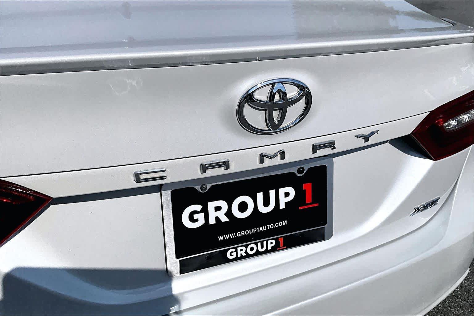 Used 2020 Toyota Camry XSE FWD image 31