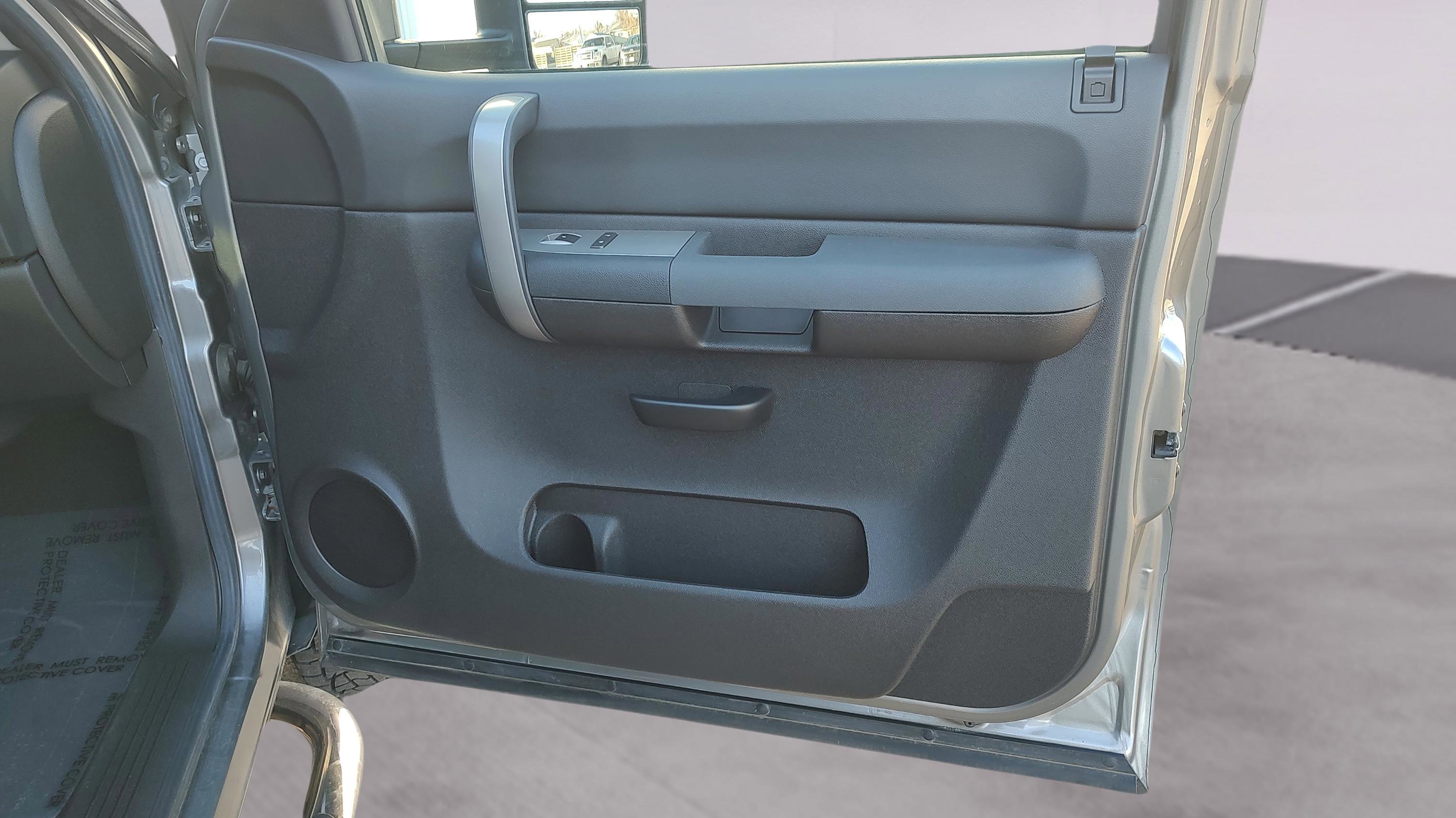 Used 2008 Chevrolet Silverado 2500 LT w/ 1LT Convenience Package image 17