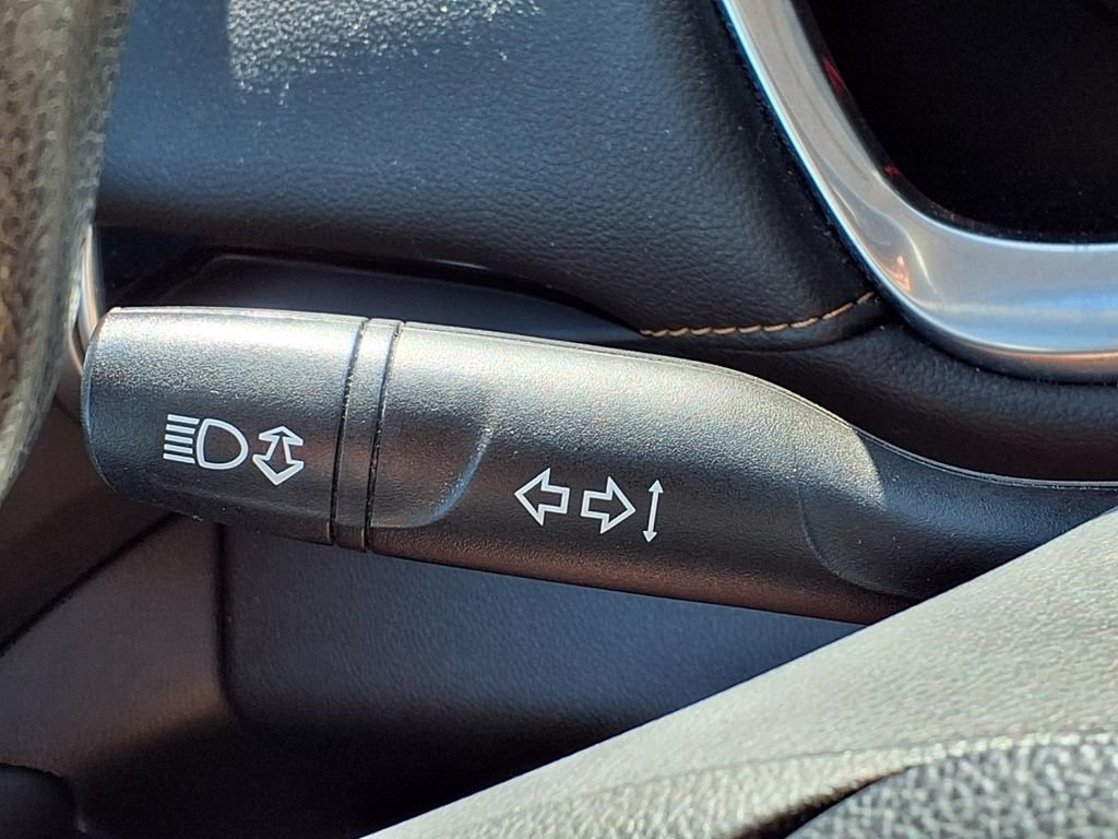 Used 2019 Chevrolet Traverse LS FWD image 19