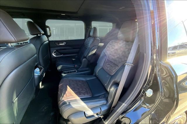 New 2026 Nissan Armada Platinum Reserve image 10