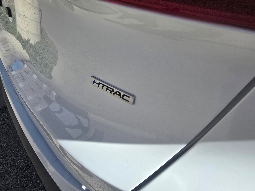 Used 2023 Hyundai Santa Fe SEL w/ Premium Package image 10