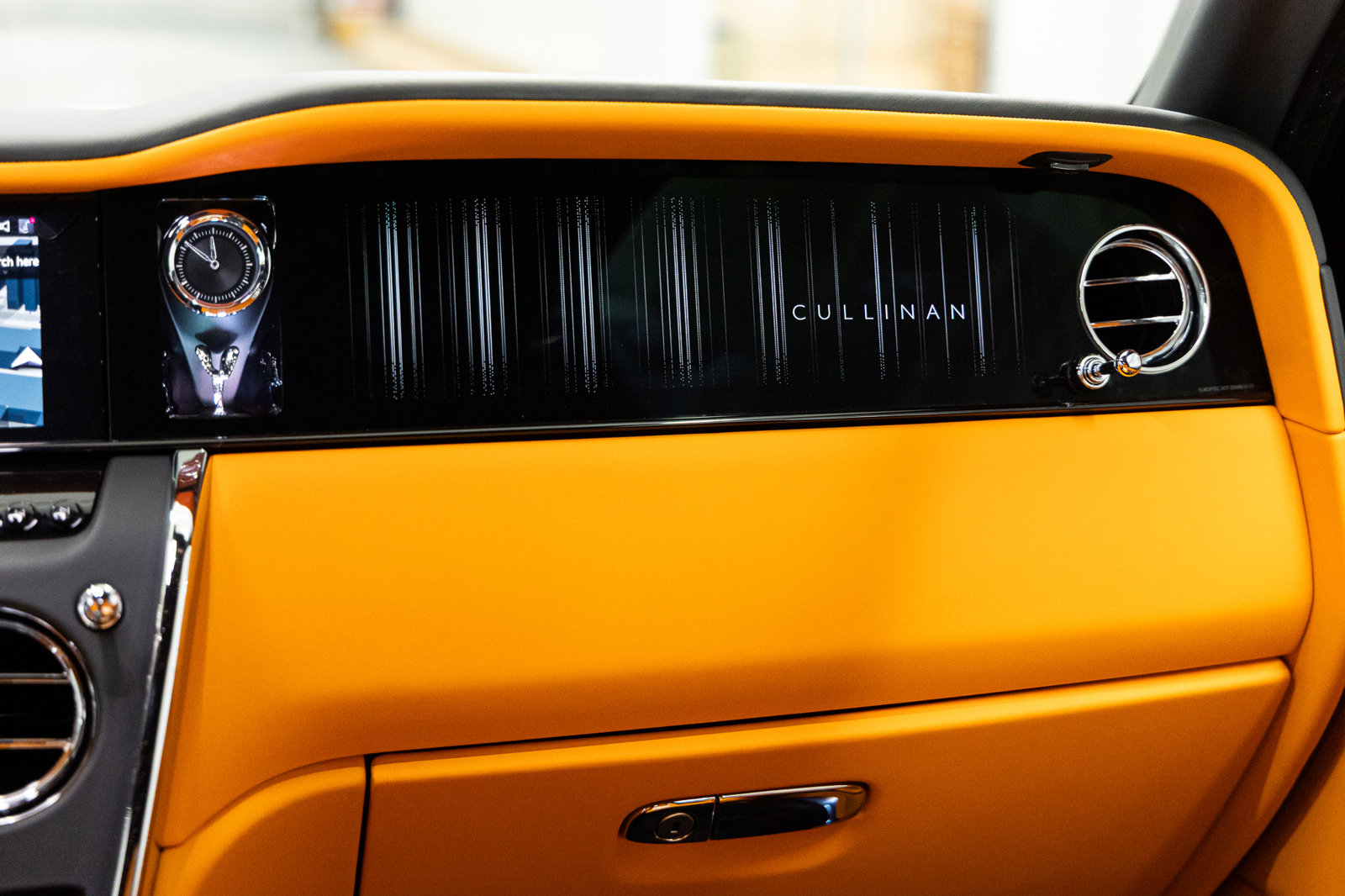 New 2026 Rolls-Royce Cullinan image 41