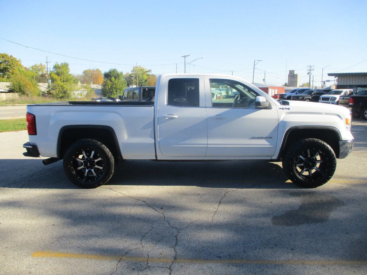 Used 2015 GMC Sierra 1500 SLE w/ SLE Value Package image 6