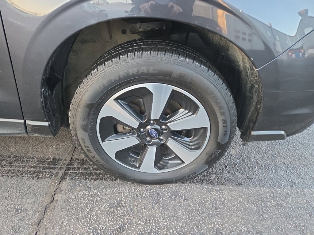 Used 2017 Subaru Forester 2.5i Premium image 12