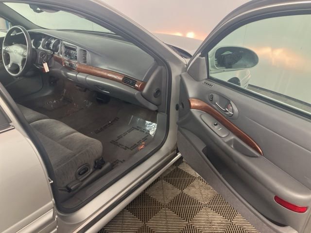 Used 2005 Buick Le Sabre Custom image 15