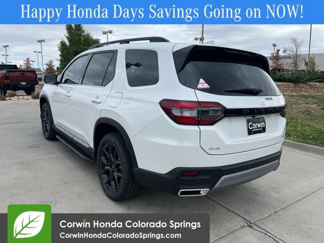 New 2025 Honda Pilot Touring image 7