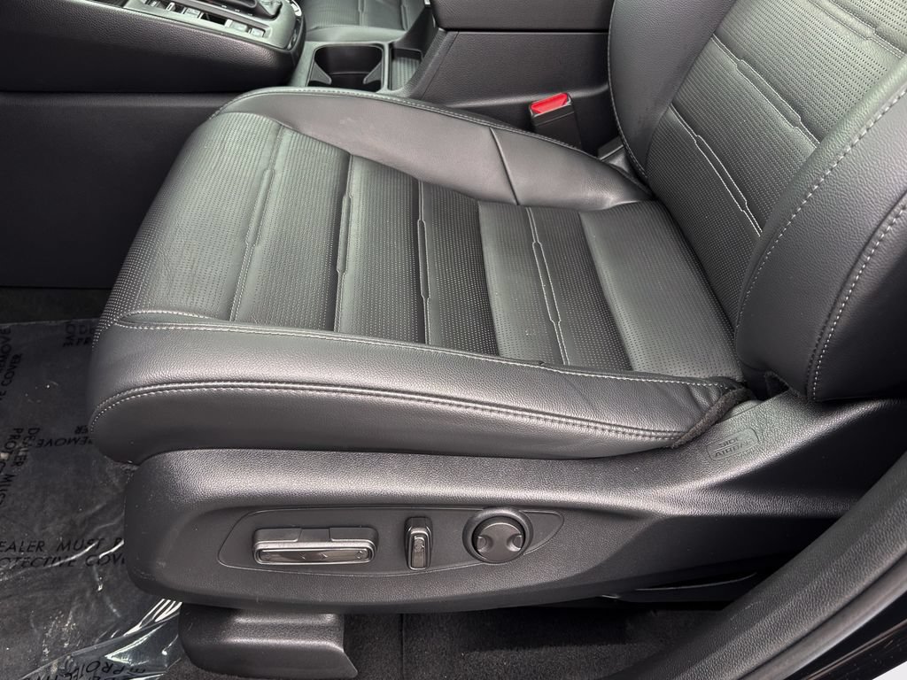 Used 2023 Honda CR-V EX-L image 18