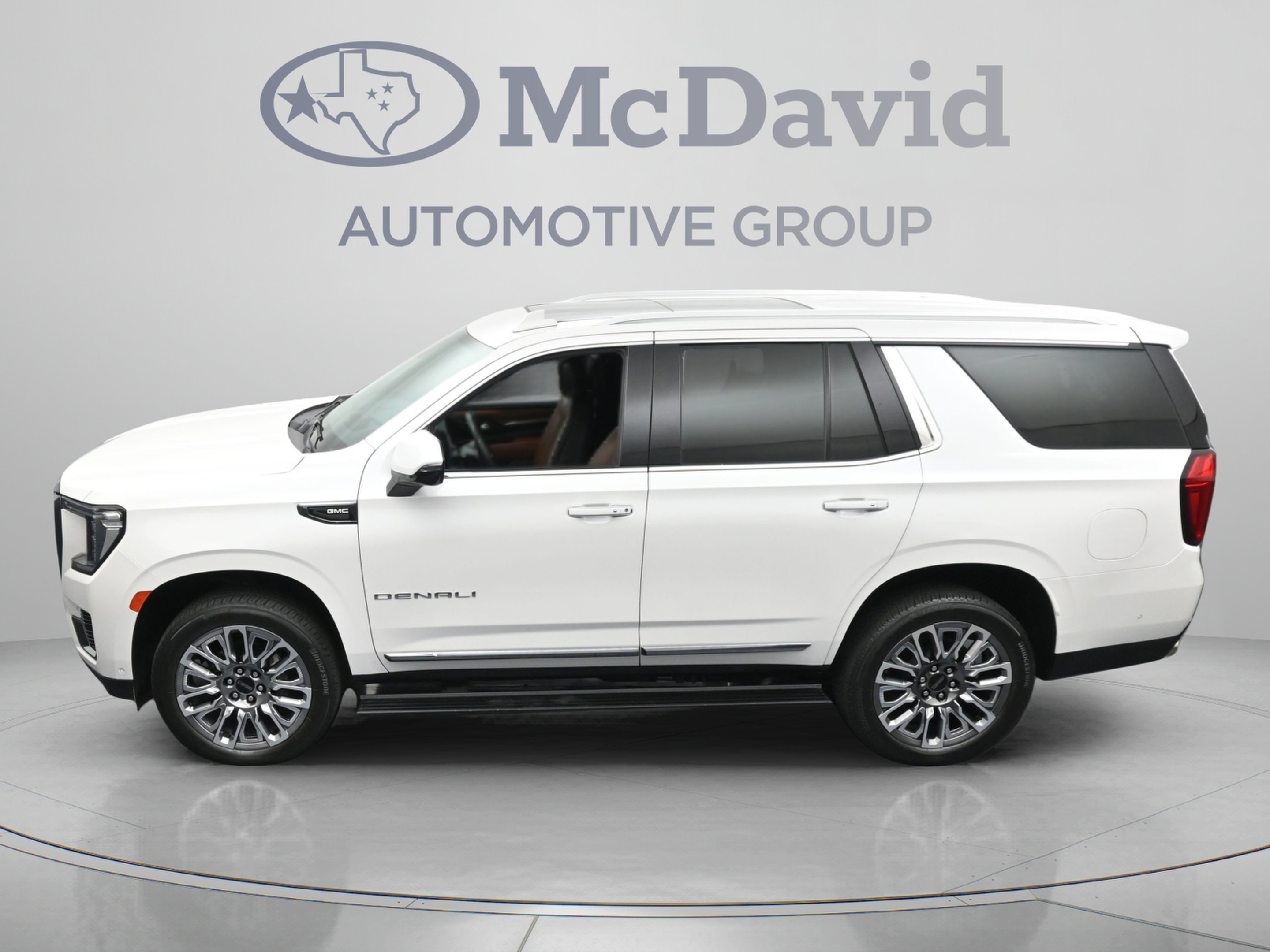 Used 2024 GMC Yukon Denali Ultimate AWD/4WD image 37