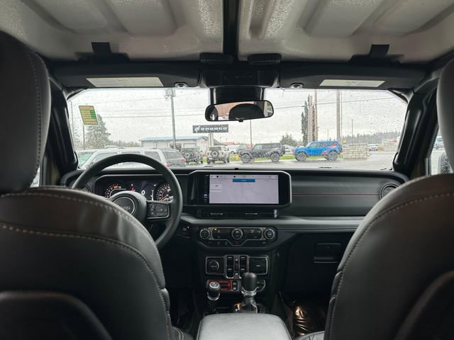 Used 2025 Jeep Wrangler Unlimited Rubicon image 27