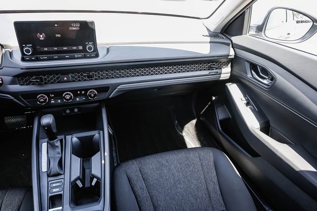 Used 2025 Honda Accord LX image 18