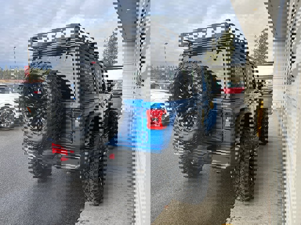 Used 2025 Jeep Wrangler Unlimited Rubicon image 5