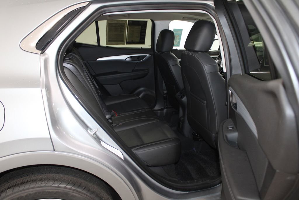 Used 2024 Buick Envision Avenir image 34